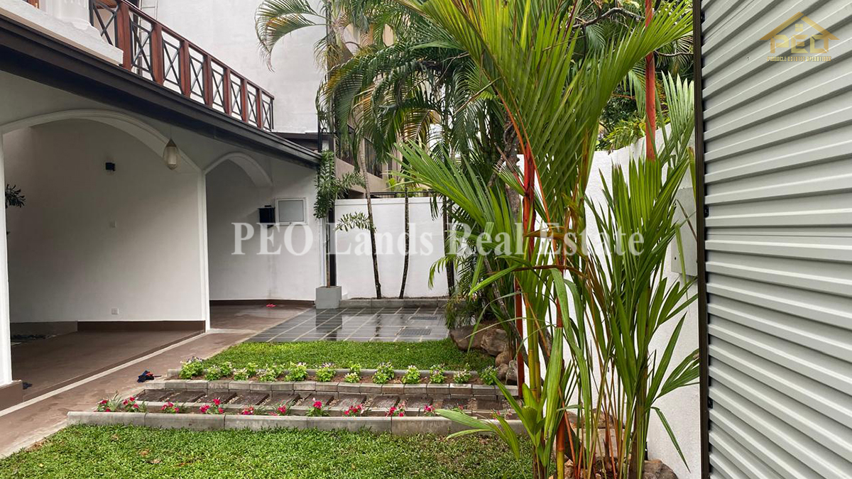 (DH496) Modern Two Storey House For Sale in Colombo 5