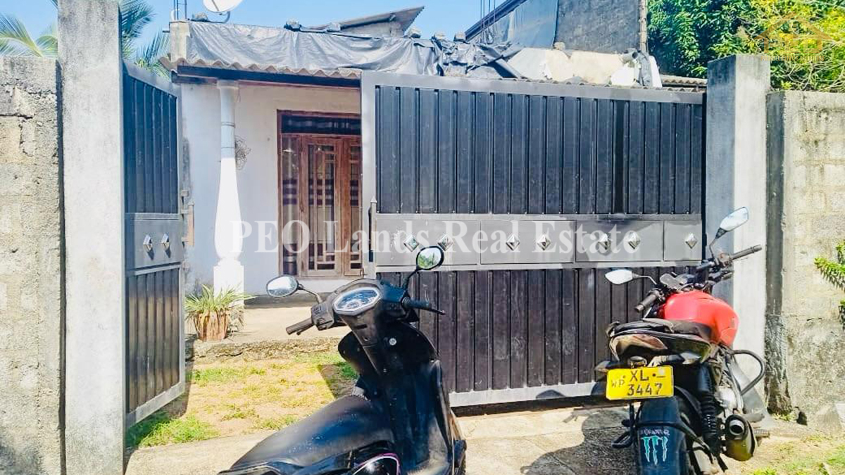 (RS226) Two Storey House For Sale in Kaluthara