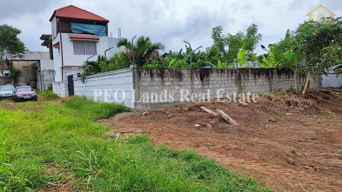 (DL518) 14 P Valuable Land For Sale in St. Mary’s Lane, Colombo 15