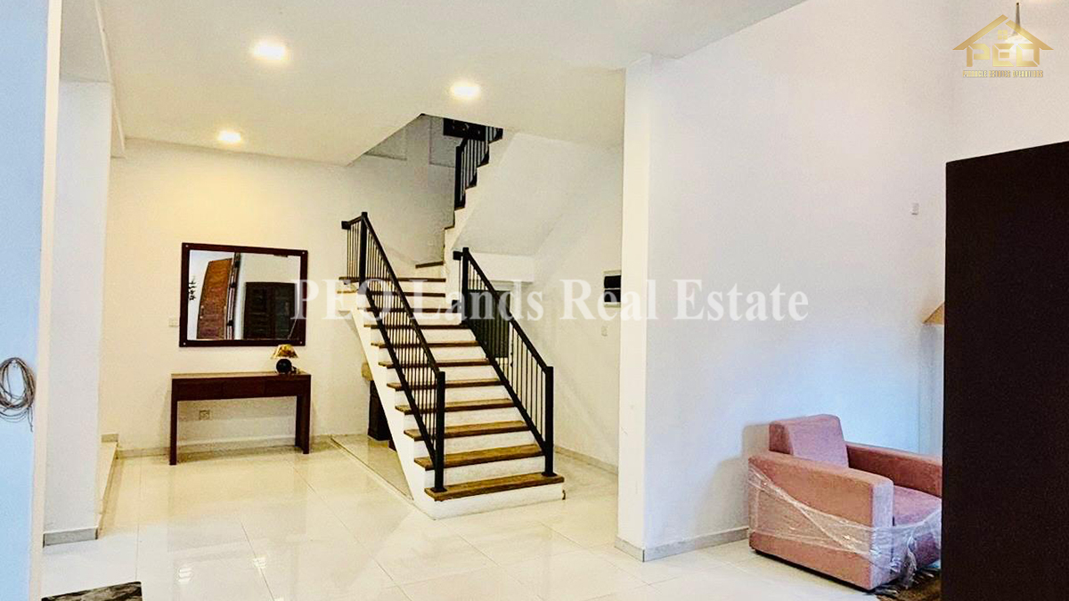 (S818) Furnished House for Rent in Thalawathugoda