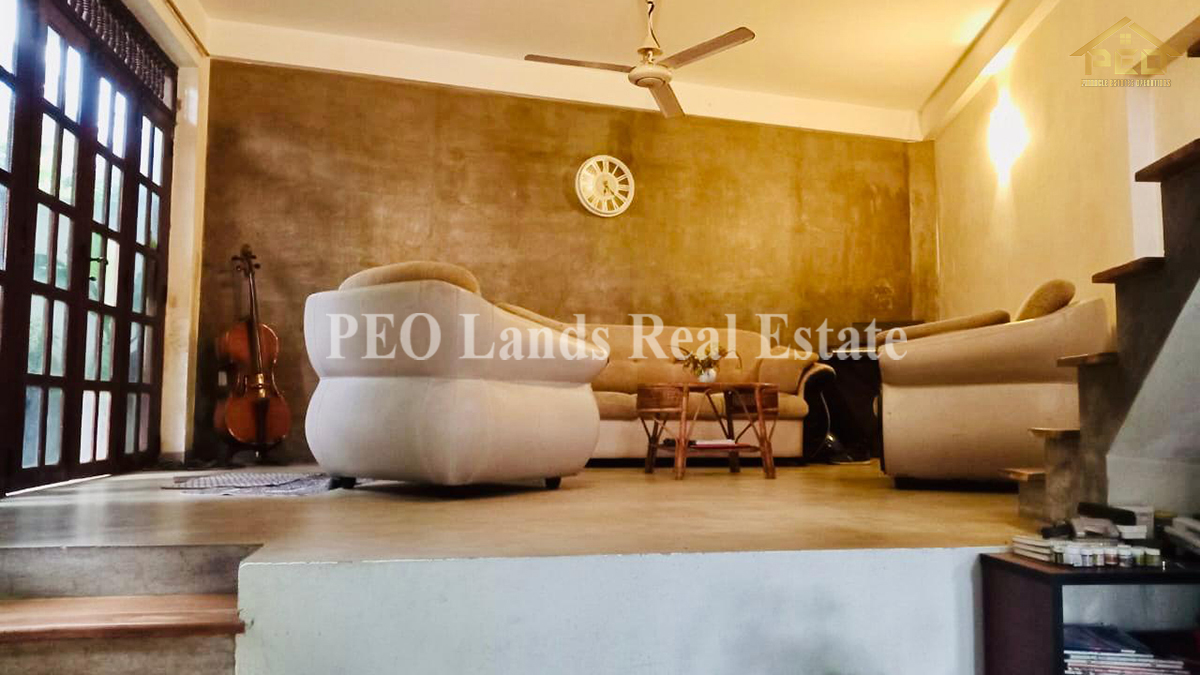 (DH502) Three Storey House for Sale in Kottawa (DH502) Three Storey House for Sale in Kottawa