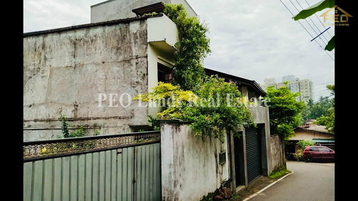 (DH502) Three Storey House for Sale in Kottawa (DH502) Three Storey House for Sale in Kottawa