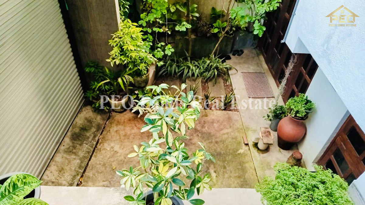 (DH502) Three Storey House for Sale in Kottawa (DH502) Three Storey House for Sale in Kottawa