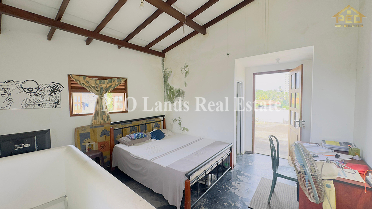 (DH502) Three Storey House for Sale in Kottawa (DH502) Three Storey House for Sale in Kottawa
