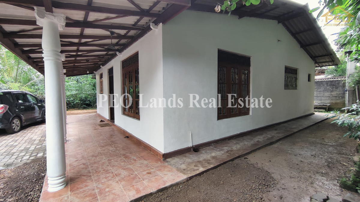 (K138) Two Storey House for Sale in Kadawatha