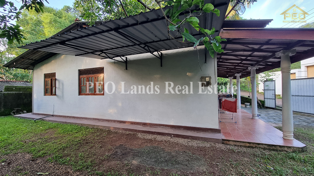 (K138) Two Storey House for Sale in Kadawatha