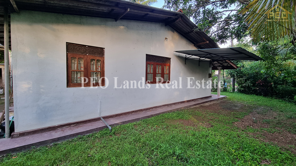 (K138) Two Storey House for Sale in Kadawatha