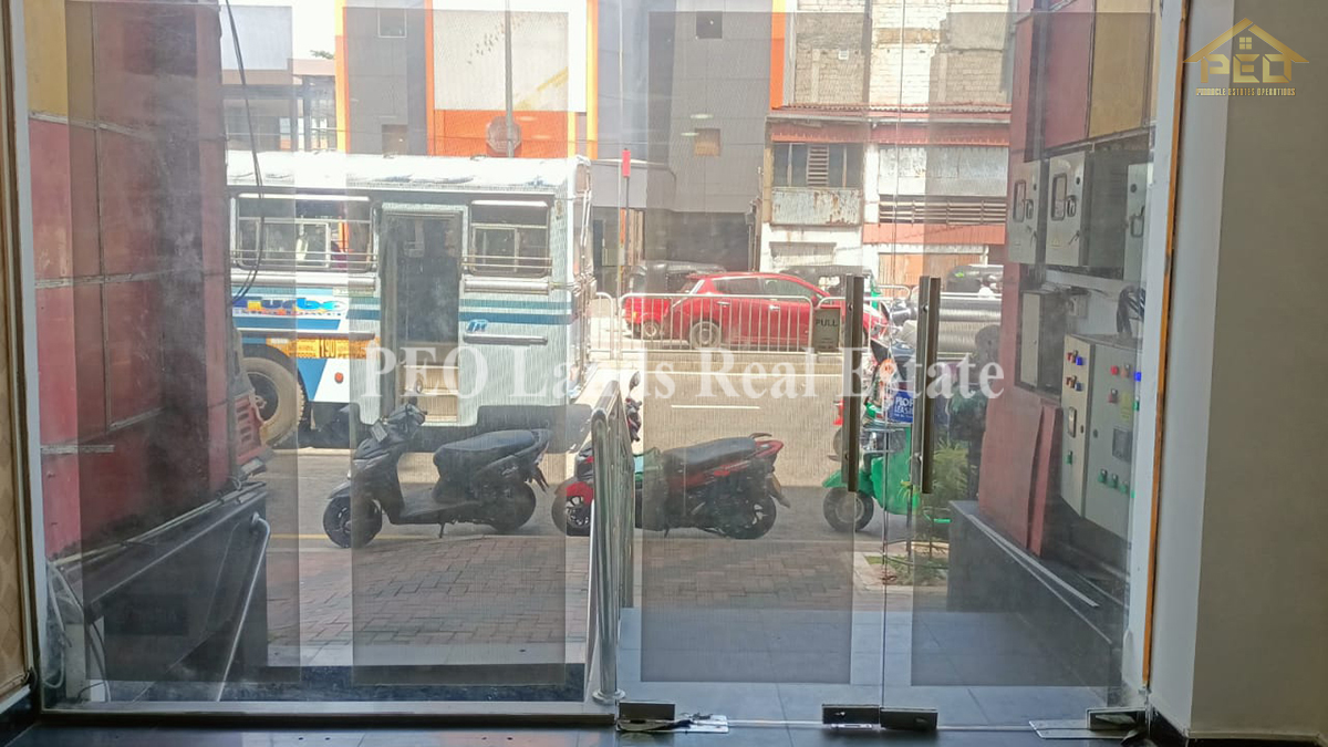 (DC506) Commercial Building For Sale in Colombo 8