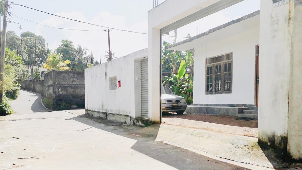 (P351) Newly Built House for Sale in Mirihana