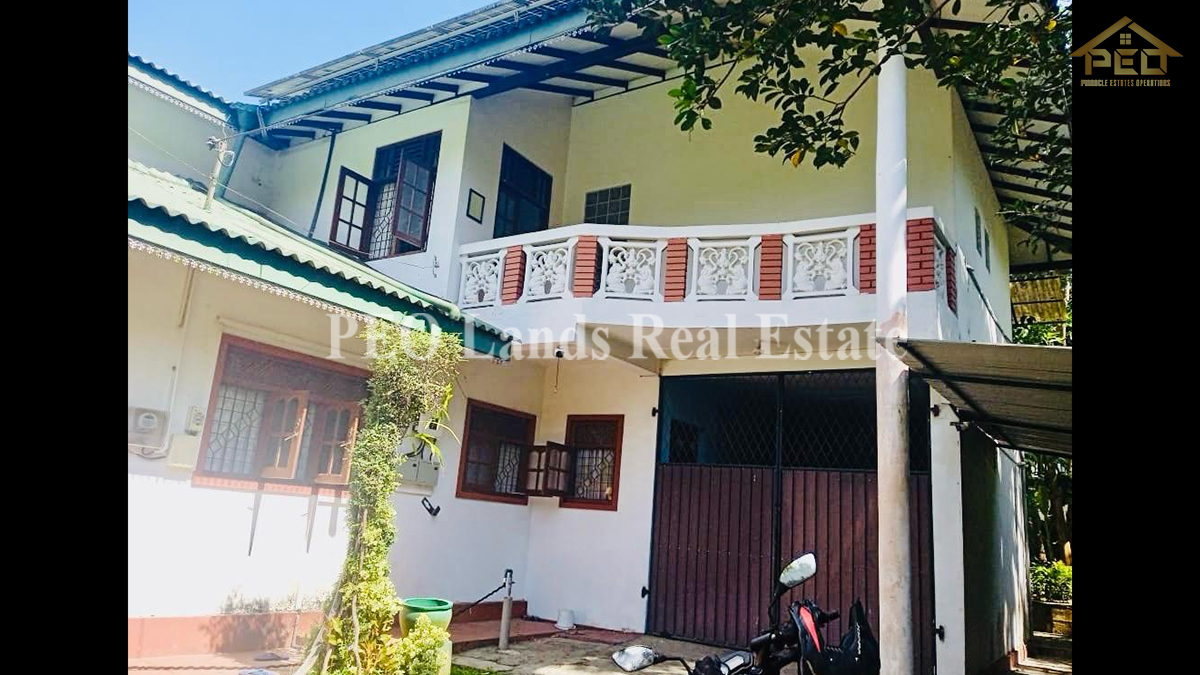 (RS271) Two Storey Luxury House for Sale in Pokunuwita