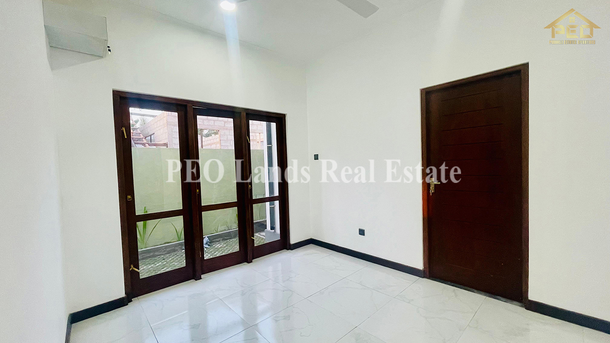 (MH290) Modern houses for sale in pothuarawa