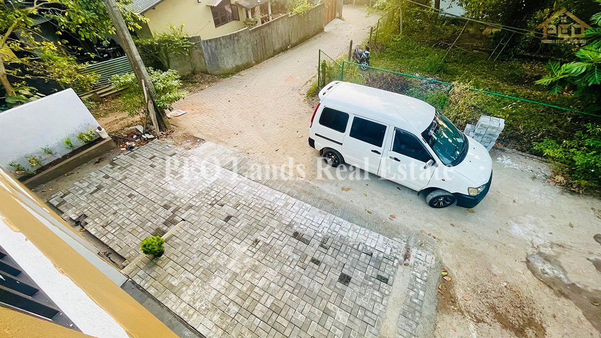 (MH290) Modern houses for sale in pothuarawa