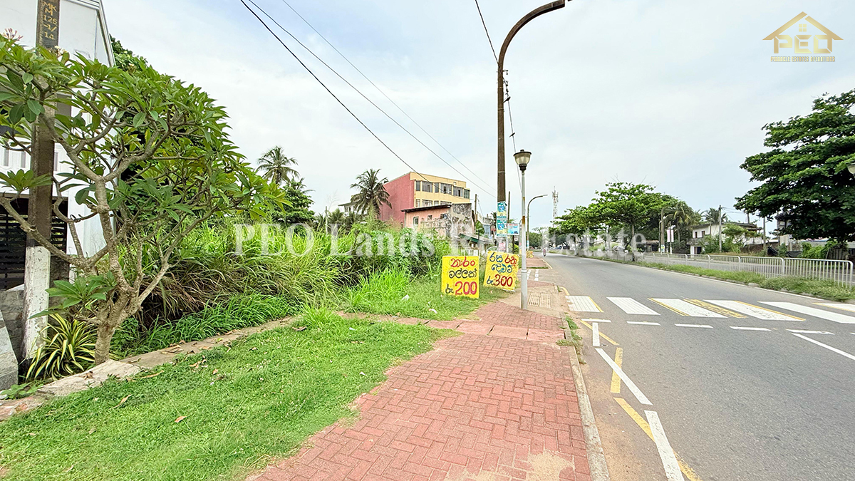 (DL653) 46 Perch galle road fasing Land for Sale in Pandura