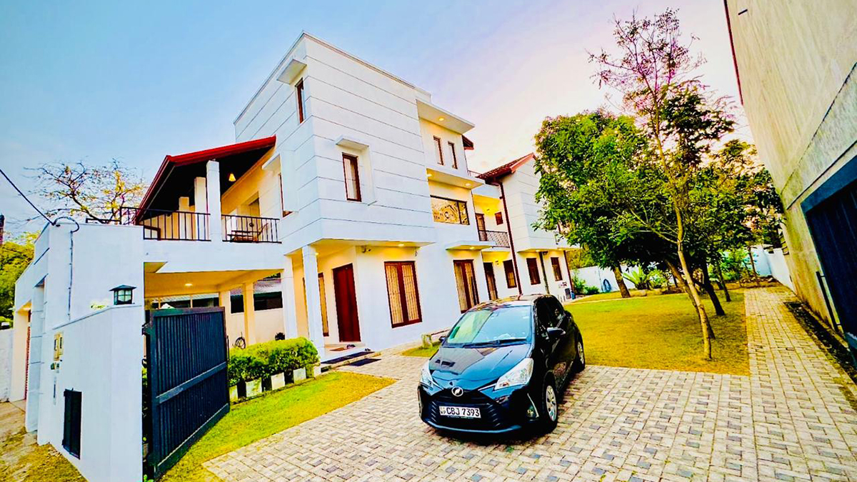 (P604) Modern, Spacious 4Br House for Rent in Maharagama