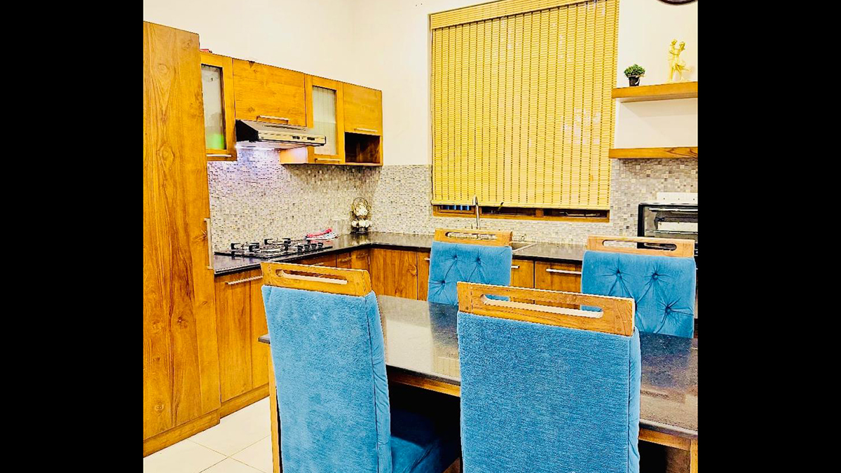 (P604) Modern, Spacious 4Br House for Rent in Maharagama